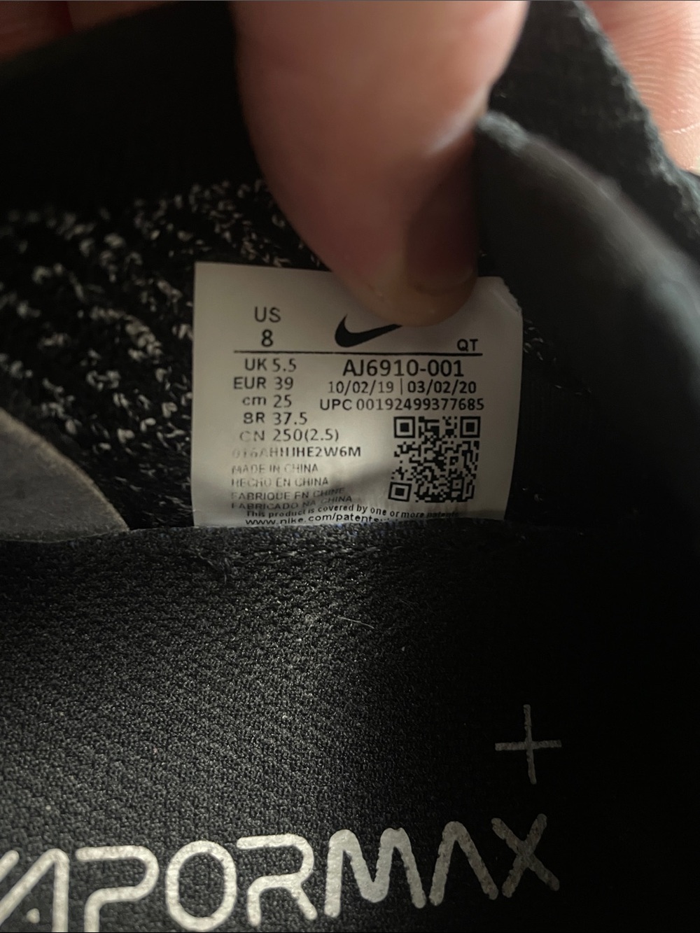 Women’s Oreo (White/Black) Nike VaporMax Flyknit 3s - Picture 3 of 6